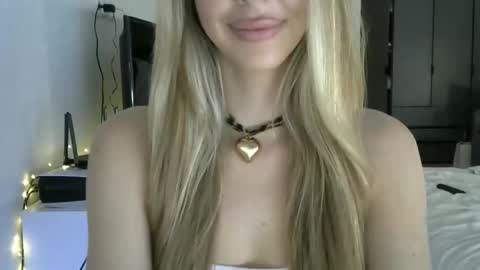 LizaSweetyy online show from March 6, 9:59 am