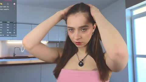 Hello there im Amelia Im new here Lets have fun online show from April 17, 3:19 am