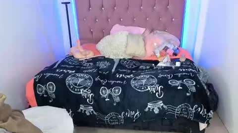 Lizha  online show from January 8, 8:13 pm