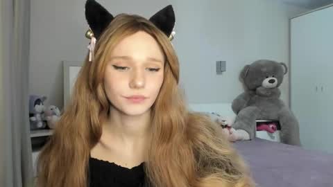 lizza_a online show from May 6, 5:28 pm
