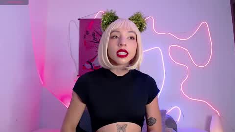 Snapshot of lizza_scott chatting on December 26, 9:47 pm Lizza Scott online show from December 26, 9:47 pm