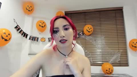 lizzdoux online show from October 31, 1:07 am