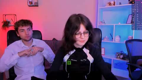 lizzie_boom online show from November 8, 9:09 pm