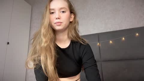 Lizzy online show from January 5, 11:26 am