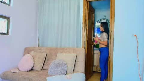 lizzy_kane online show from February 15, 8:08 pm