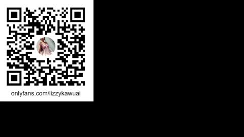 Snapshot of lizzy_kawuaii chatting on October 13, 2:36 am lizzy online show from October 13, 2:36 am