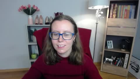 Lizzy online show from November 17, 6:25 am