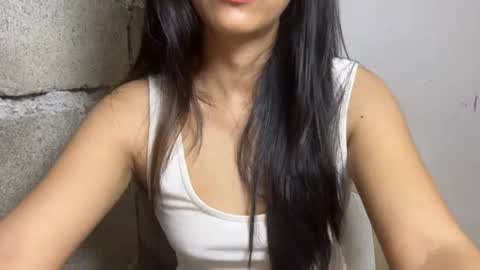 loisaah online show from November 21, 1:40 am