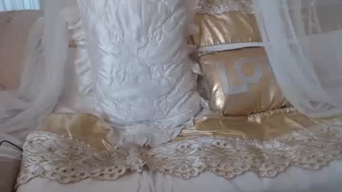 Lilu online show from February 12, 6:29 am