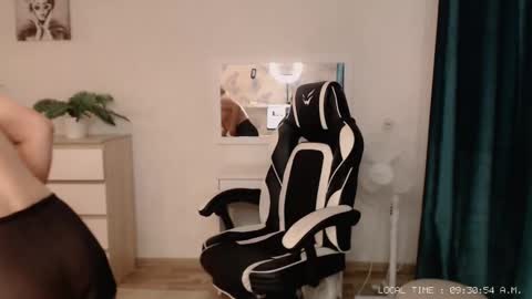  Lola  online show from February 17, 4:31 am