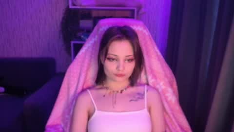 lola online show from February 14, 9:34 am