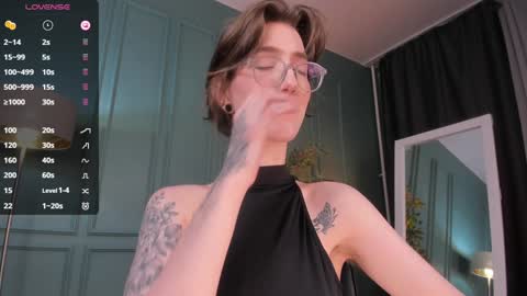 Lola online show from January 26, 5:45 am