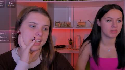 Snapshot of lola_swon chatting on October 16, 1:52 am Lola online show from October 16, 1:52 am