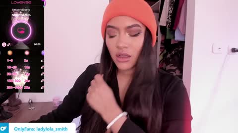 lolaasmith_21 online show from February 5, 7:53 pm