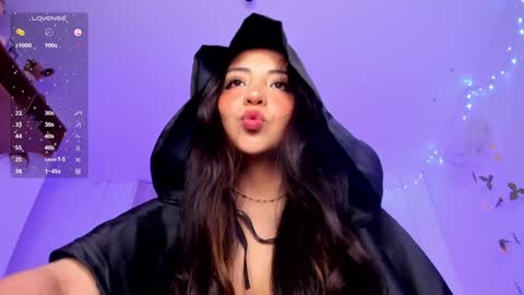 Snapshot of lolaberry_ chatting on January 16, 11:37 am Lola Berry online show from January 16, 11:37 am