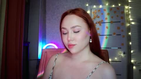Snapshot of lolamint_ chatting on October 20, 2:31 pm Lola online show from October 20, 2:31 pm
