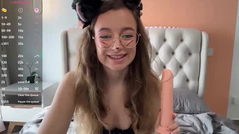 Lolatheangel online show from January 6, 2:04 am