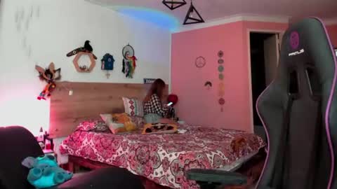 Lola doll online show from July 4, 5:20 pm