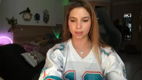 Lola doll online show from July 13, 7:36 pm