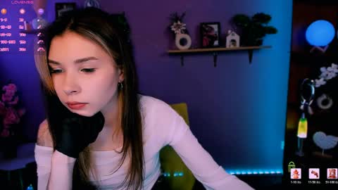 lole ti online show from April 7, 1:51 am