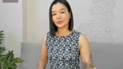 lolly_turner online show from December 16, 4:29 am