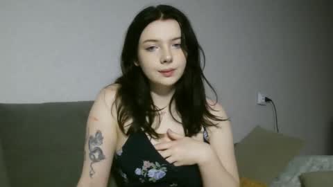 Snapshot of lollylol11 chatting on October 21, 9:30 pm Lilly online show from October 21, 9:30 pm