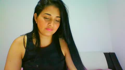 estehfania online show from February 8, 1:54 am