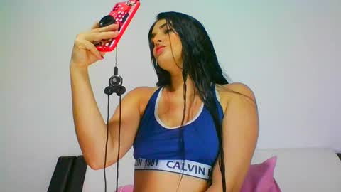 estehfania online show from January 19, 9:55 pm