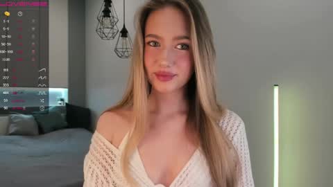 Eva online show from April 25, 4:15 pm