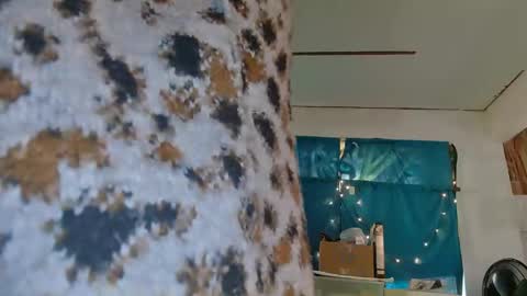 Londoncashmere69  online show from March 12, 4:35 pm