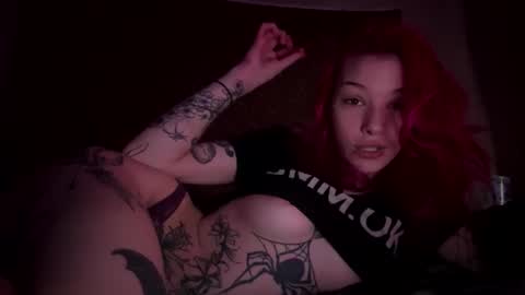 lookingforlona online show from December 2, 6:10 pm