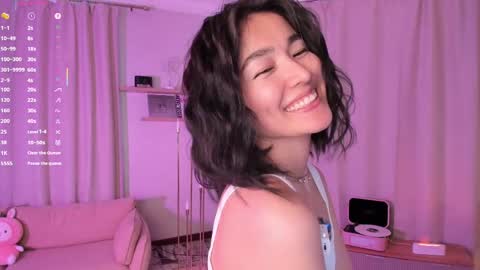 Lora control 2 min for every new Fan Club subscriber online show from March 1, 9:20 am