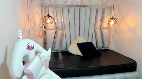 lorem_adams online show from March 4, 11:29 am