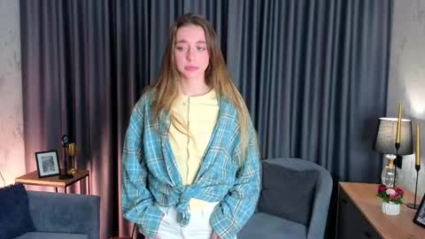 Sophia online show from May 3, 2:04 am