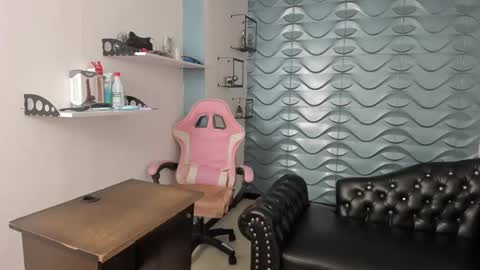 lorena online show from March 9, 12:10 am