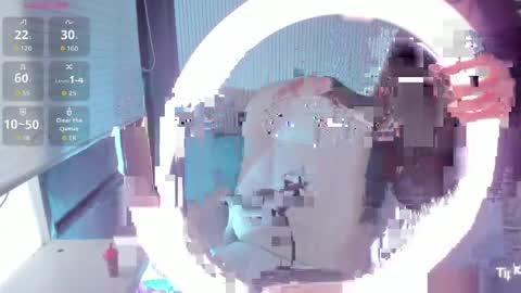 Lorraine online show from April 17, 2:08 pm