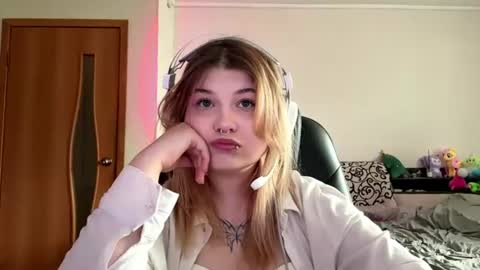 Stasha online show from June 17, 8:37 am