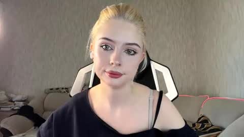 Isabel online show from November 19, 11:10 am