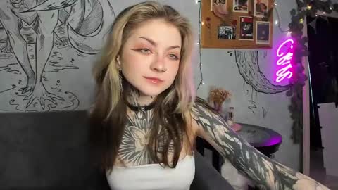 Snapshot of lostallice chatting on February 28, 6:32 am lostallice online show from February 28, 6:32 am