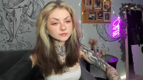 Snapshot of lostallice chatting on January 23, 5:24 am lostallice online show from January 23, 5:24 am