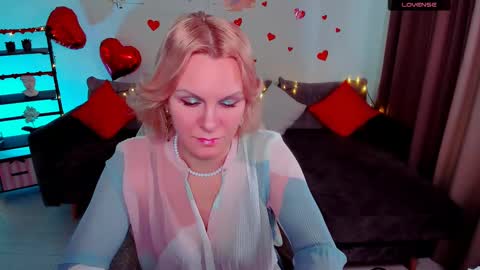 Louisa online show from February 11, 8:05 am