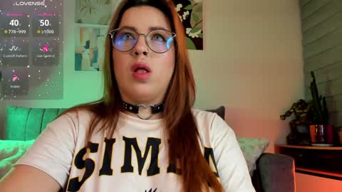 Snapshot of louisa_claire_ chatting on December 29, 2:49 am LuisaIG x luisa clair online show from December 29, 2:49 am