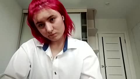 Ella online show from May 21, 10:13 am