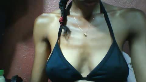 lovaelisa online show from January 8, 6:39 am