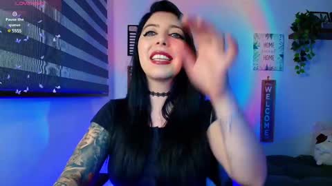 Snapshot of love_sharol chatting on February 22, 12:38 am Sharol Leon online show from February 22, 12:38 am