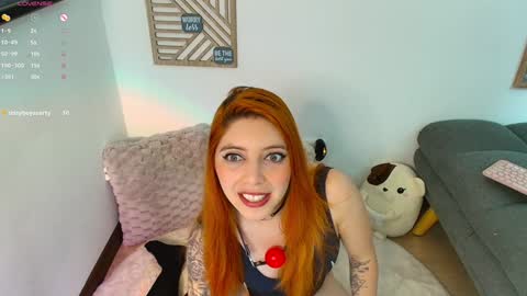 Snapshot of love_sharol chatting on December 21, 12:20 am Sharol Leon online show from December 21, 12:20 am