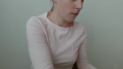 Vivian online show from March 12, 1:25 pm