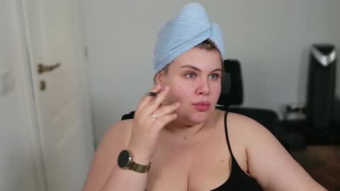 Ally online show from September 19, 2:49 pm