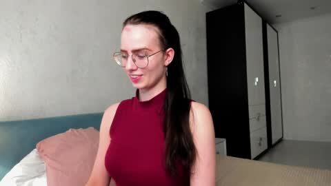 Elisabette online show from April 1, 9:10 am