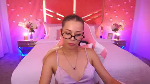 loveedove online show from June 23, 12:03 pm